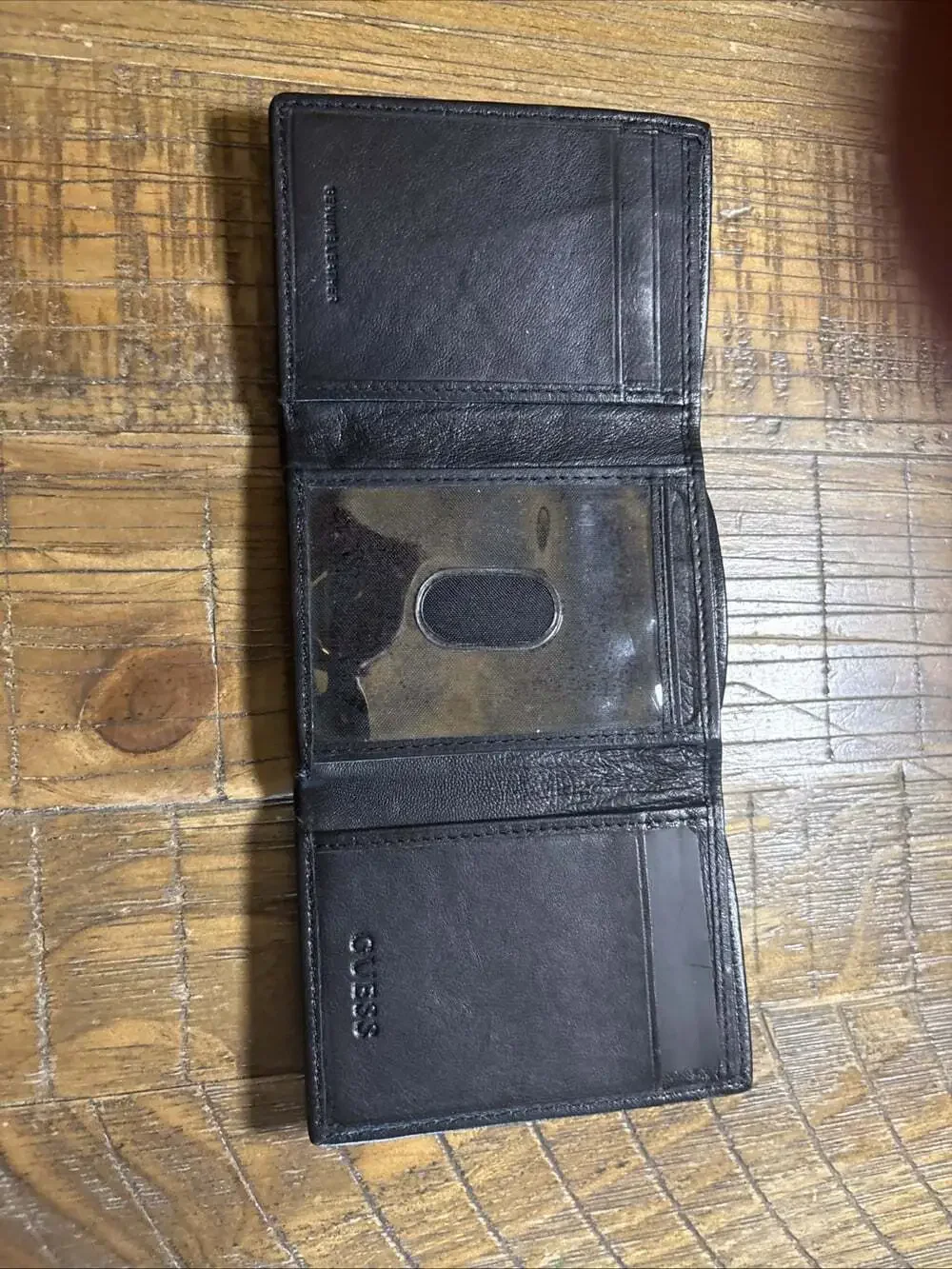 Vintage Guess Genuine Leather Men’s Wallet